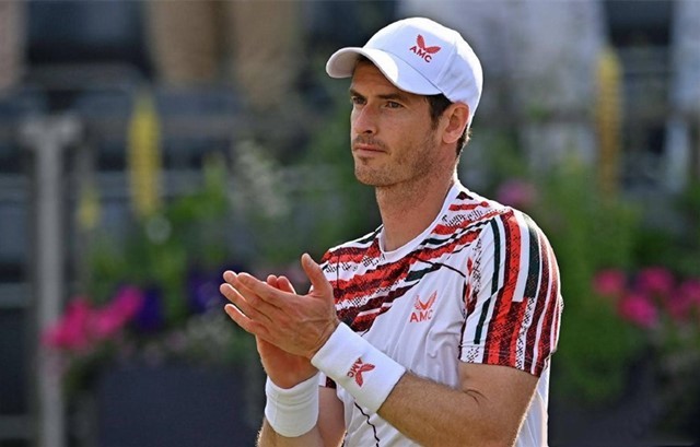 力求再次在 力求再次在