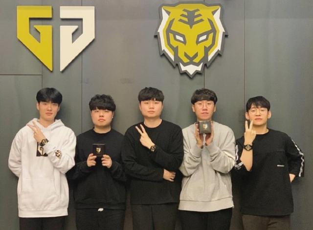 但面对欧洲 但面对欧洲